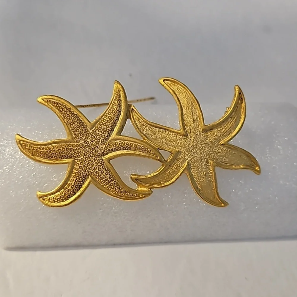 STARFISH Goldtone Brooch